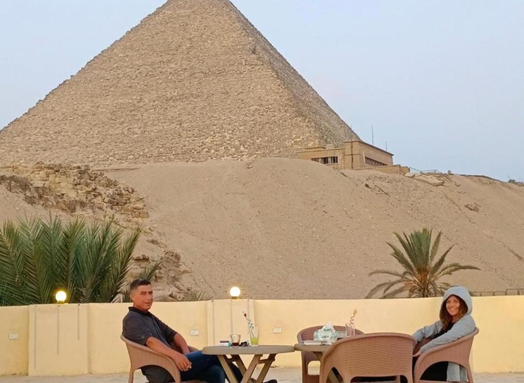 ホテル Pyramid View Gh Kafret el-Gabal エクステリア 写真