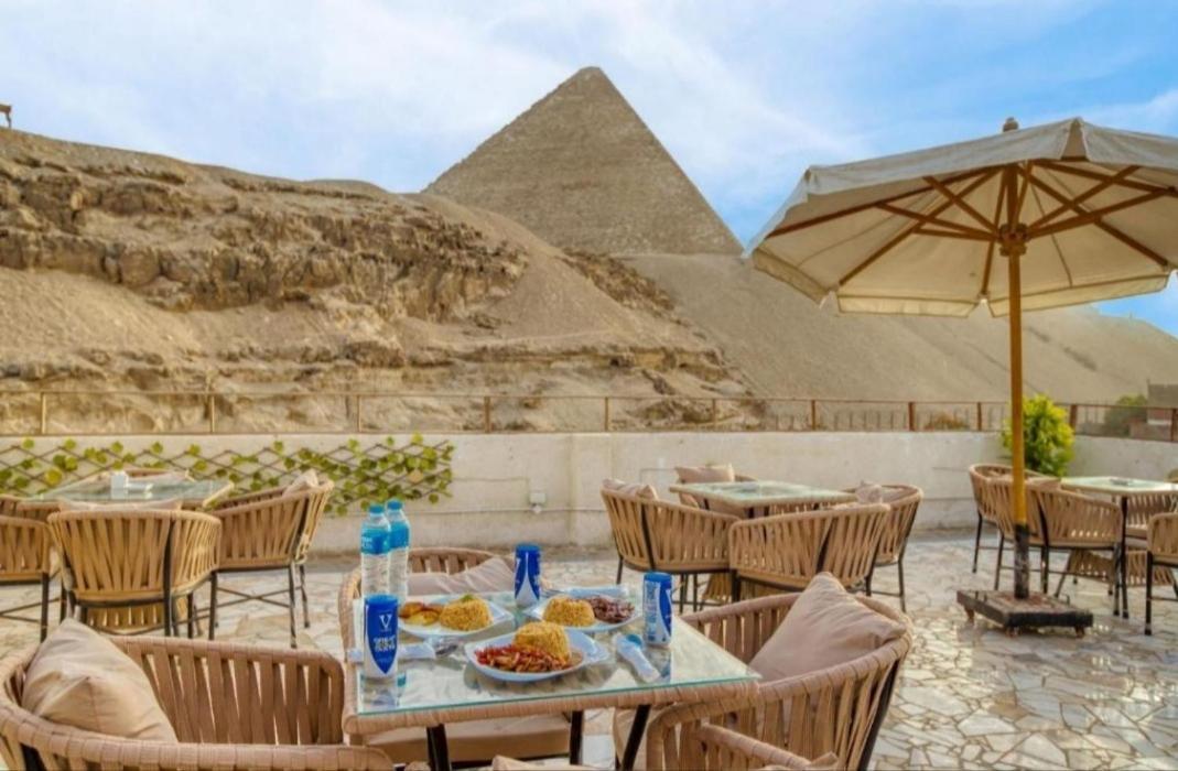 ホテル Pyramid View Gh Kafret el-Gabal エクステリア 写真